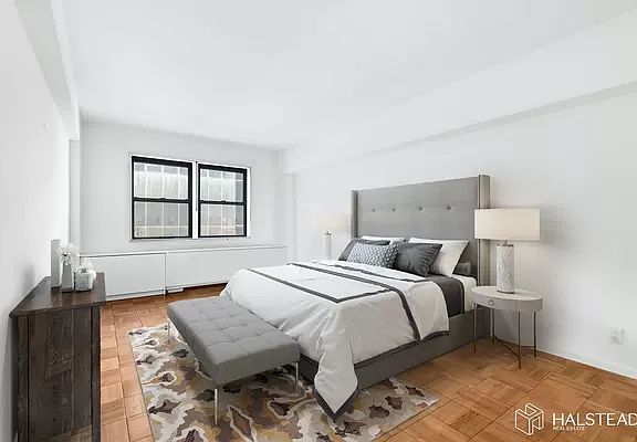 4th image of 220 E 67th St APT 11E