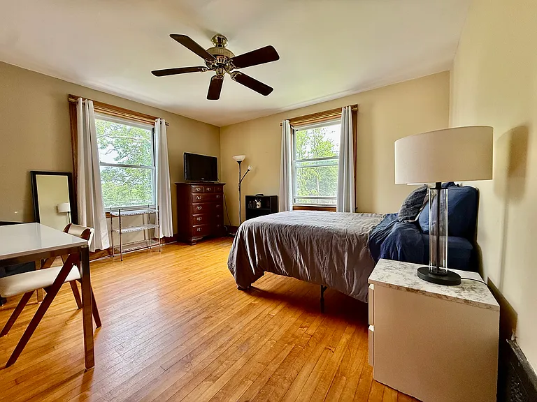 Bedroom #1