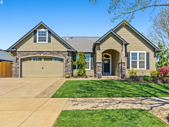 599 Silver Meadows Dr, Eugene, OR 97404