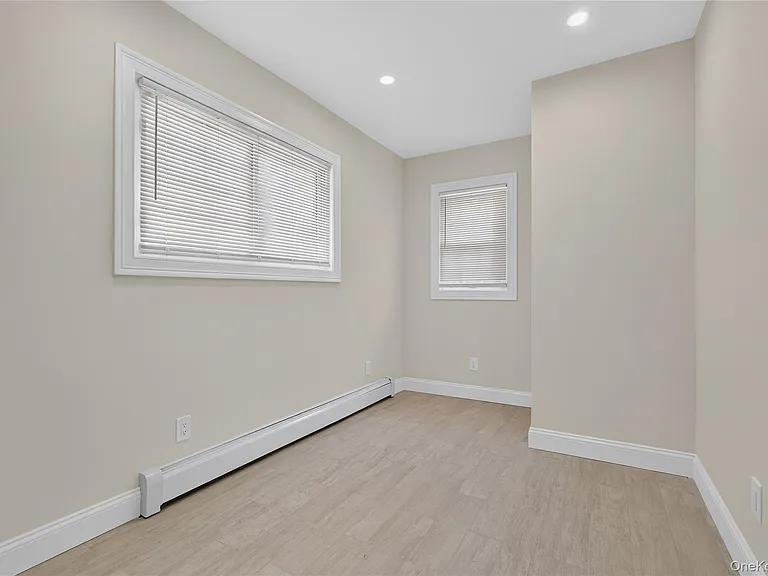 88 Buffalo Ave — Photo 8
