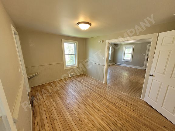 4th image of 1147 7th Ave