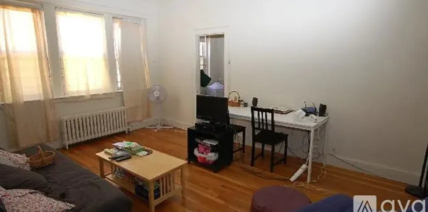 1 bed, 700 sqft, $2,425 — Photo 2