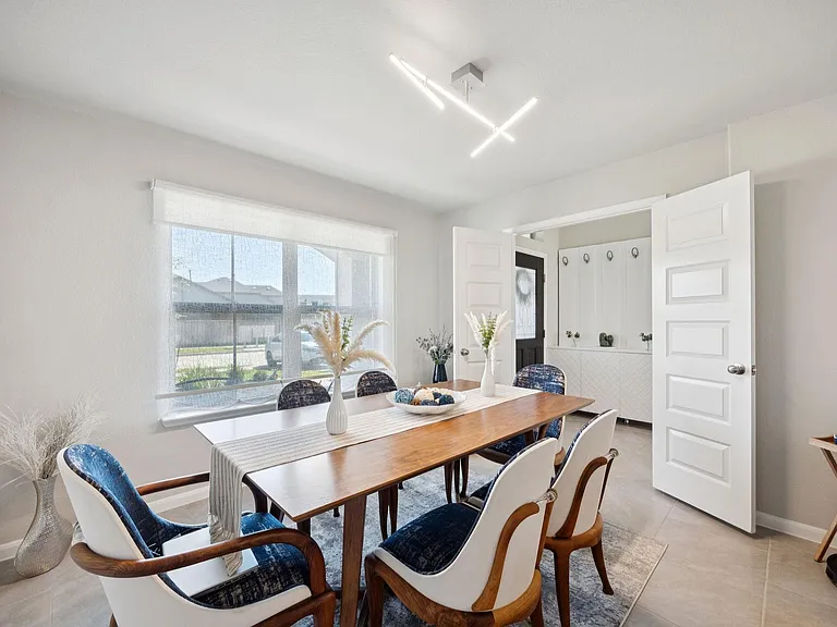 21030 Albany Landing Ln — Photo 4