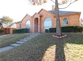 912 Valley View Dr, Lewisville, TX 75067