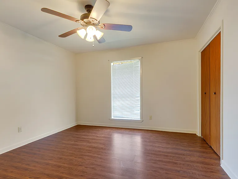 113 Aberdeen Dr — Photo 14
