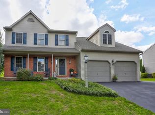 12 Fox Run Ter, Lititz, PA 17543