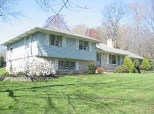 1222 California Rd, Quakertown, PA 18951