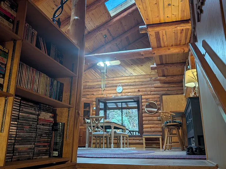7312 E Evans Creek Rd — Photo 16