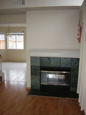 4th image of 637 Whittington Ln