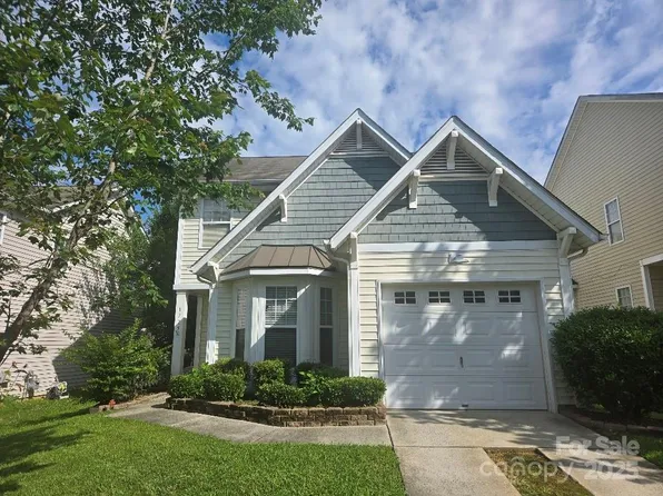 1715 Crabapple Tree Ln, Charlotte, NC 28214