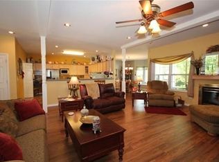 843 Arlin Rd, Centerton, AR 72719