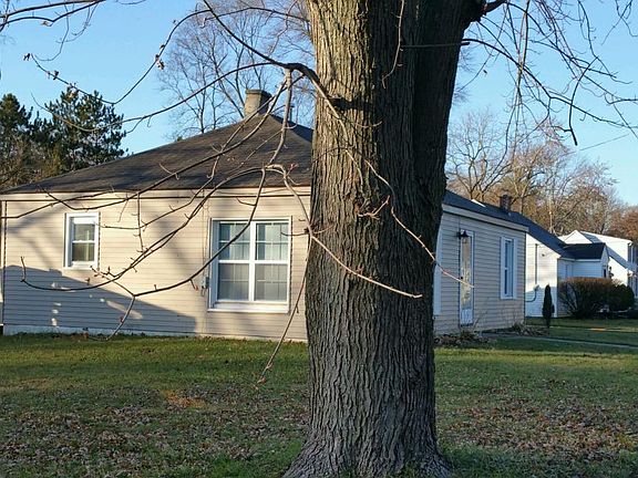 Ridgewood corner view