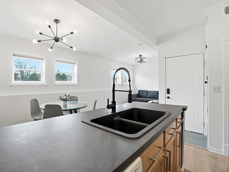 2116 Fulton Ave #18 — Photo 6