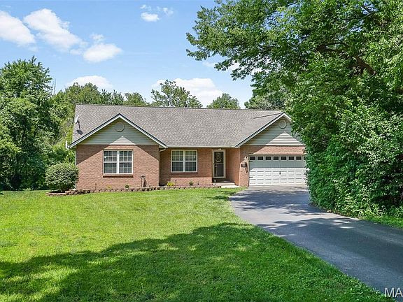 4th image of 232 Sheffield Dr