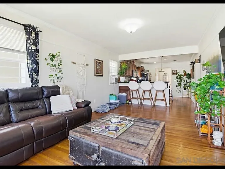 4566 32nd St — Photo 3
