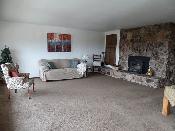 4th image of 1010 Juniper Dr