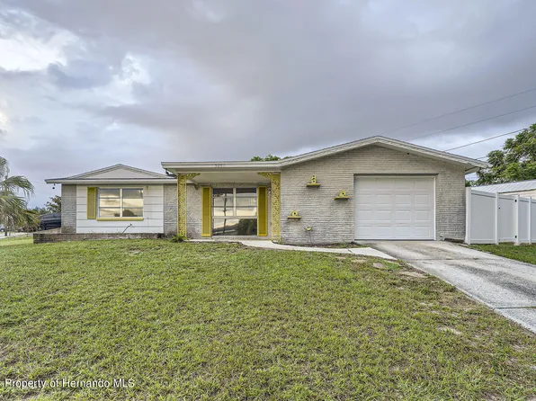 5252 Celcus Dr, Holiday, FL 34690