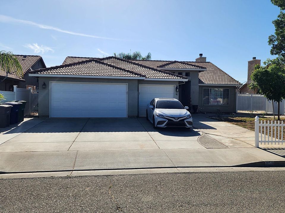 1st image of 64 Jensen Rd