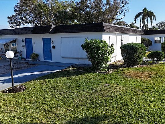 3rd image of 10 Tangerine Ct