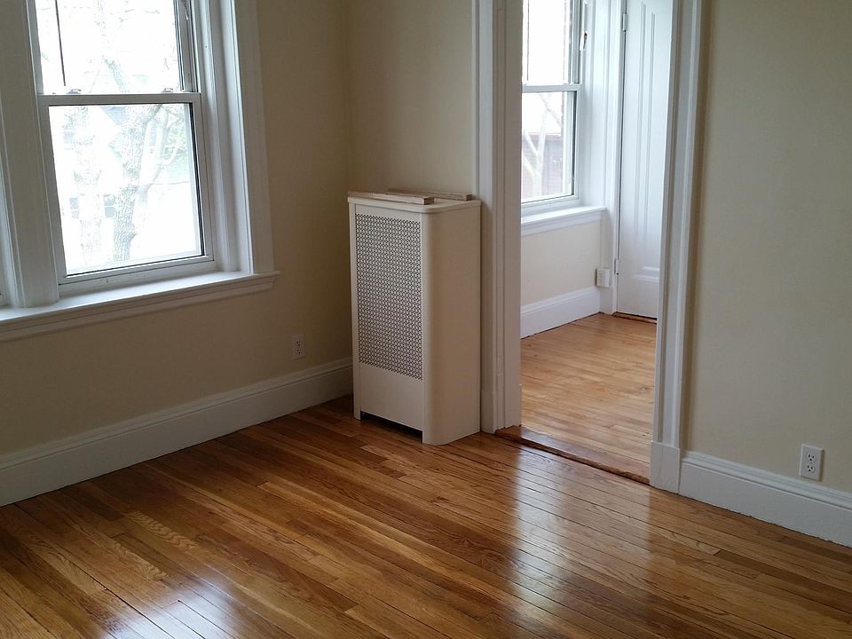 2nd image of 25 Irving Ter APT 15