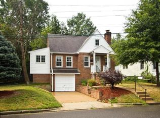 4704 8th Rd N, Arlington, VA 22203