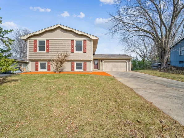 14736 Easter Ave, Apple Valley, MN 55124