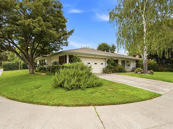 5th image of 593 Lelandhaven Way