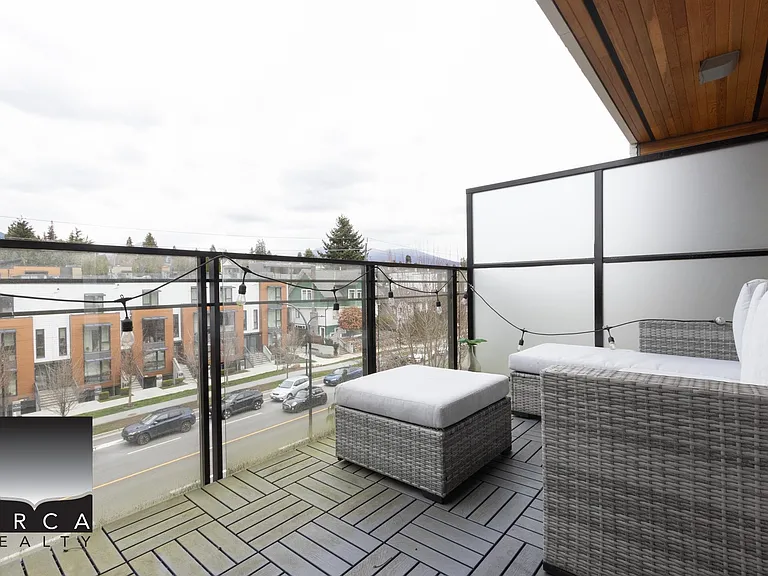733 E 3rd St #404 — Photo 5
