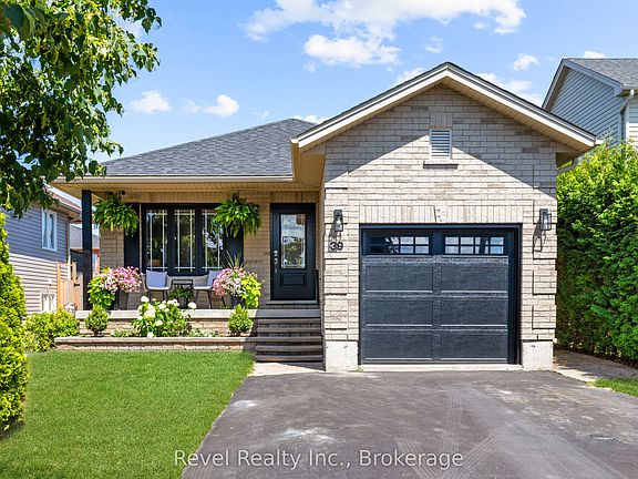 3rd image of 39 Springdale Dr