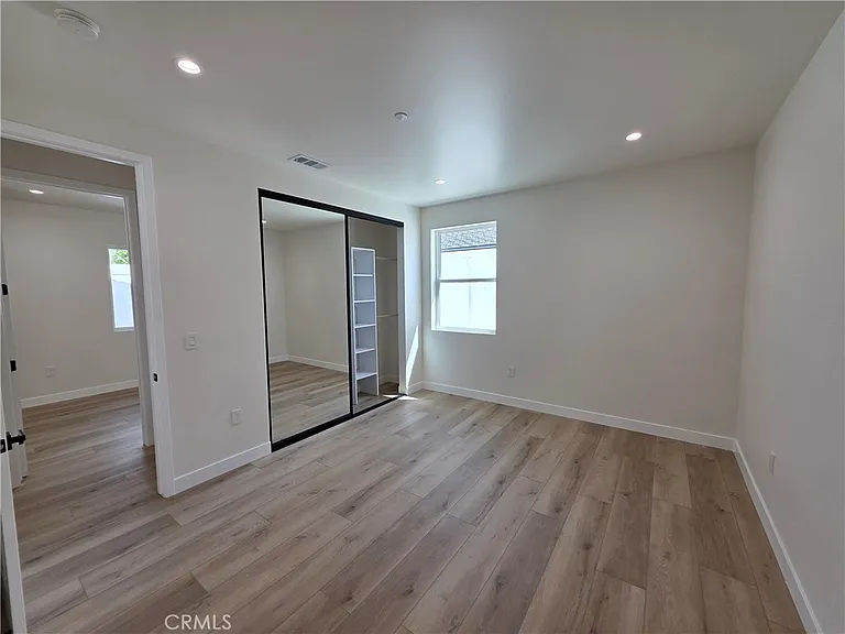 17101 Kingsbury — Photo 12