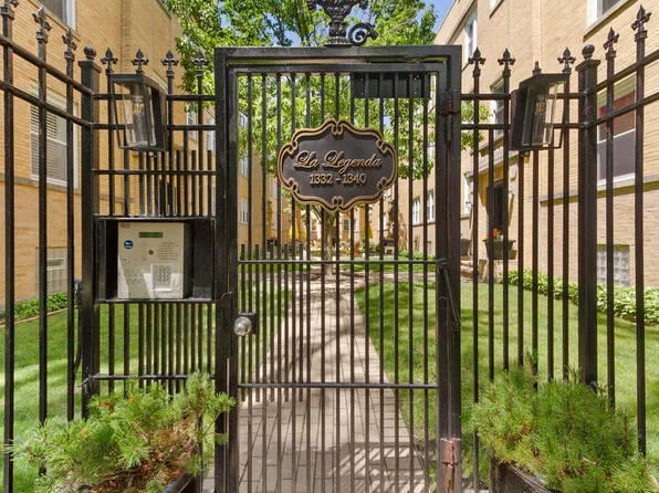 1336 W Estes Ave APT 1S, Chicago, IL 60626