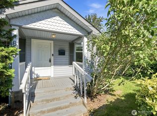 803 S 10th St, Mount Vernon, WA 98274