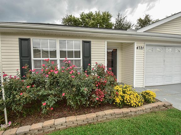 3rd image of 4721 Royal Prince Way