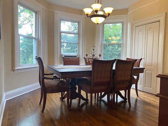 4th image of 15 Hudson Ter APT 2