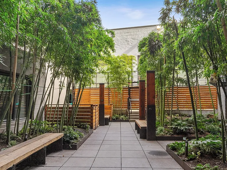SouthLakeUnion_amenity_bamboo garden