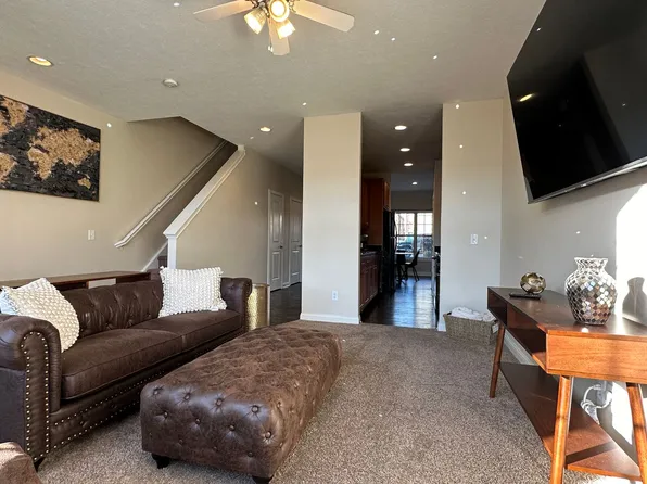 390 S Washington St, Bloomington, IN 47401