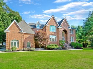 1 Ashley Ct, Lynnfield, MA 01940