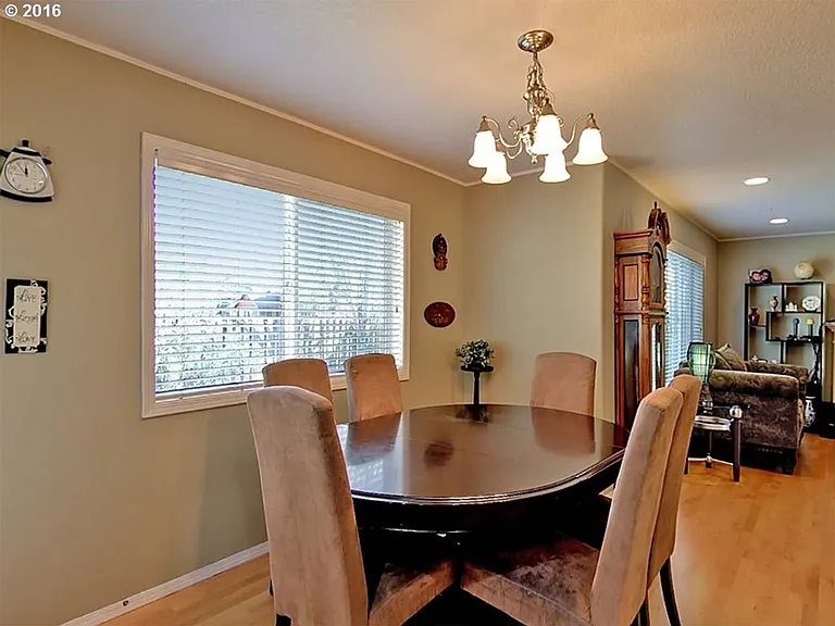 13327 NW Yvonne Ln — Photo 7