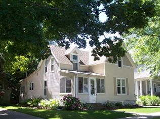 120 Van Buren St, South Haven, MI 49090