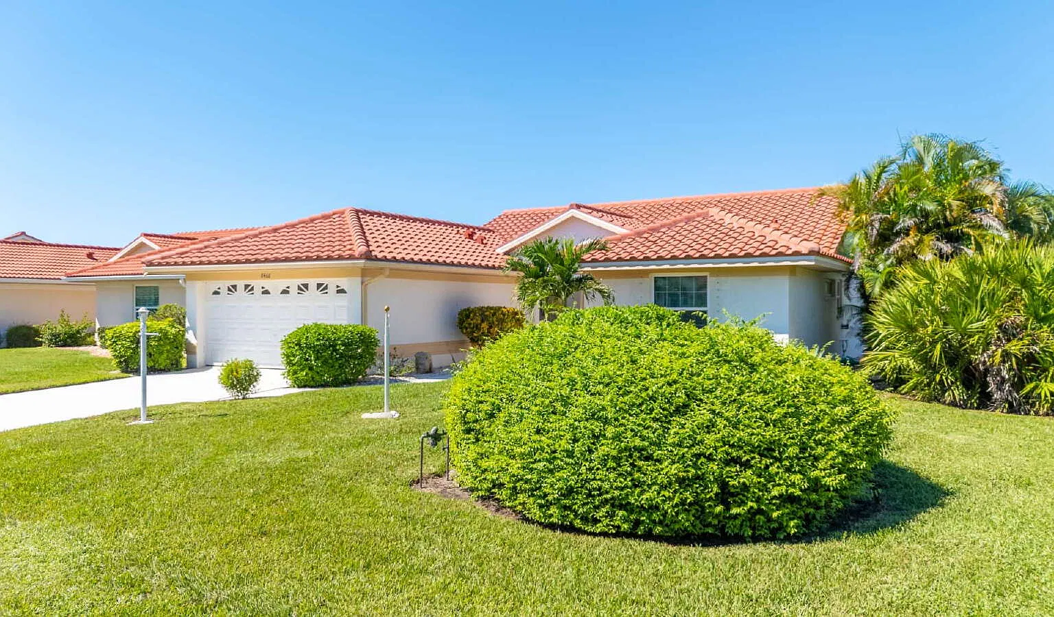 2 bed, 2.0 bath, 1140 sqft, $2,495 — Photo 3