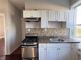 90 Lake St APT 8, Jersey City, NJ 07306