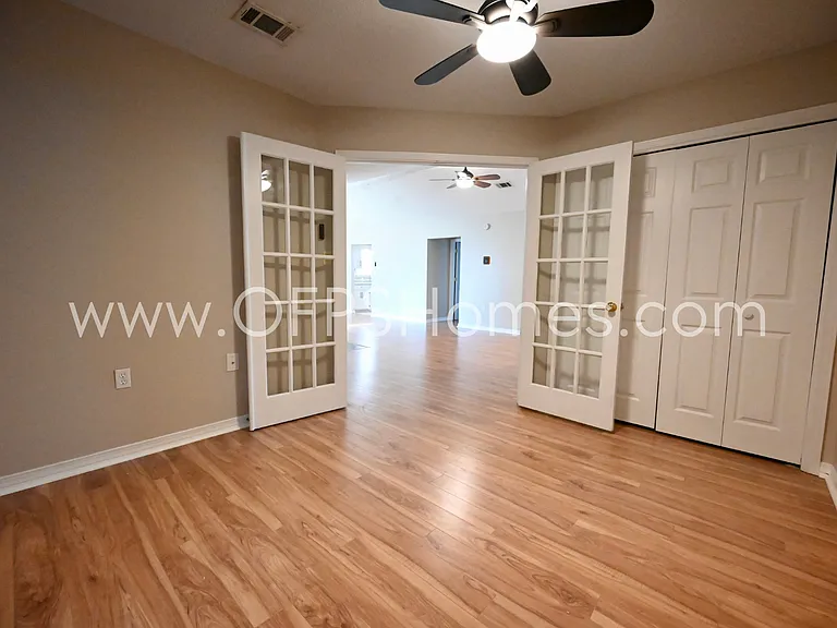 636 Emerald Ln — Photo 18