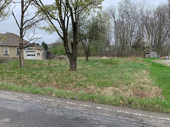 3rd image of 53 6th Ave