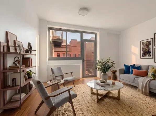 38 Delancey Street image 1 of 9
