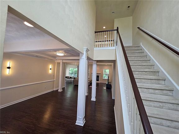 2nd image of 897 Lym Dr