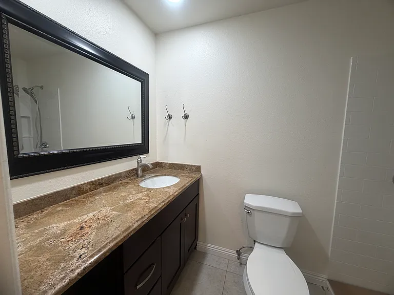 2501 W Sunflower Ave #E16 — Photo 18