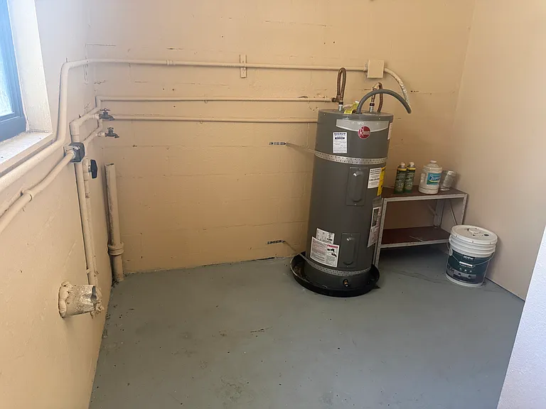 1229 Rawls Dr #1 — Photo 3