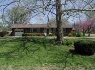 426 SE Arapaho Rd, Tecumseh, KS 66542