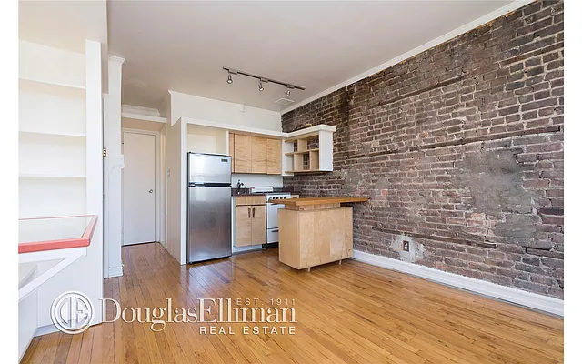 Sold by Douglas Elliman | media 10