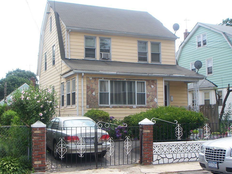 1st image of 22316 109th Ave